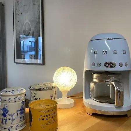 Old Town Praga-smart Home, Garage Warschau